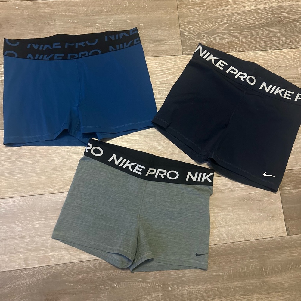 Nike Pro Women's Shorts Set - Blue, Black, Gray